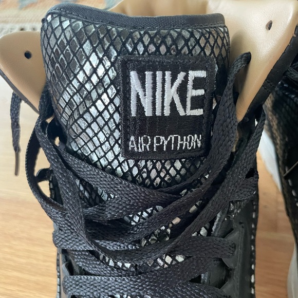 Nike Air Python Lux SP Sneakers - Black - Picture 10 of 13